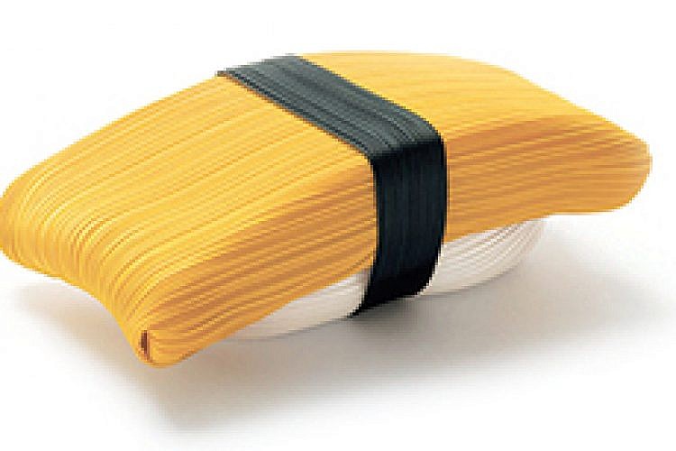 איסי מיאקי pleats please