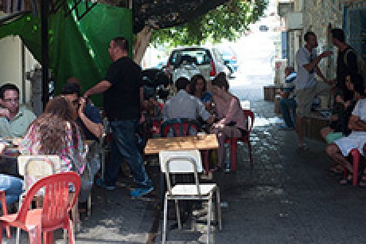 למצולמים אין קשר למורדים. הסורי