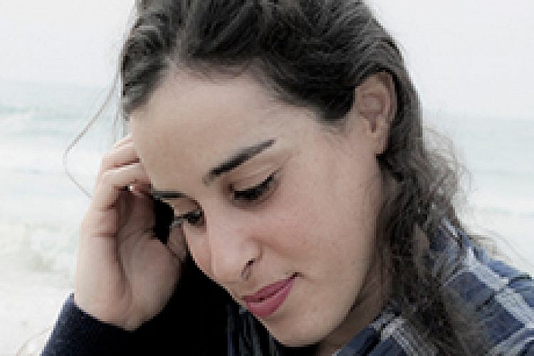 טליה, מלצרית במאנטה ריי