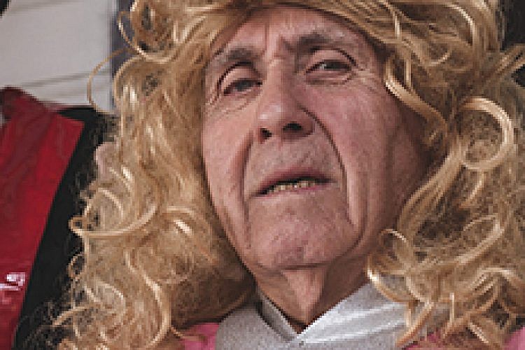 בלה ופרץ צימר. רעיון, כתיבה ויוזמה: חן ינוביץ. הפקה: דיג'י חן ונועה. צילום: רונית כהן ואורי טאוב. סטיילינג: גילי סיוון כהן.  איפור: ניצן בוהדנה. תלבושות: החוג לאמנות התאטרון באוניברסיטת תל אביב. הנהלת המרכז: חניתה קאופמן ודורית קונפורטי. מרכז מיטשל - עמותת רעות בשיתוף עיריית תל אביב