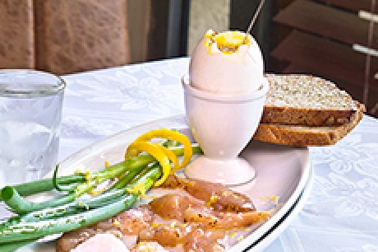 סשימי אינטיאס במסעדת בנציון 1. צילום: The dark room TLV