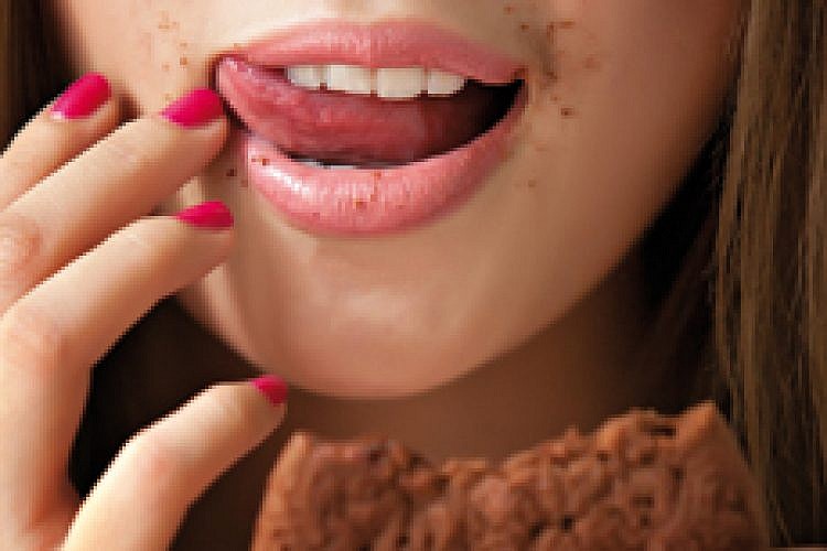 "חייבת עוגייה, אני בדיאטה." צילום: Shutterstock