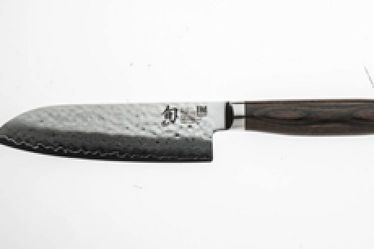 סכין תוצרת SHUN. צילום: איליה מלינקוב