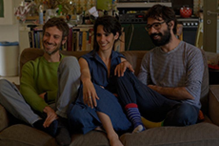 שלישיית מה קשור. יקיר, ריקי ורן