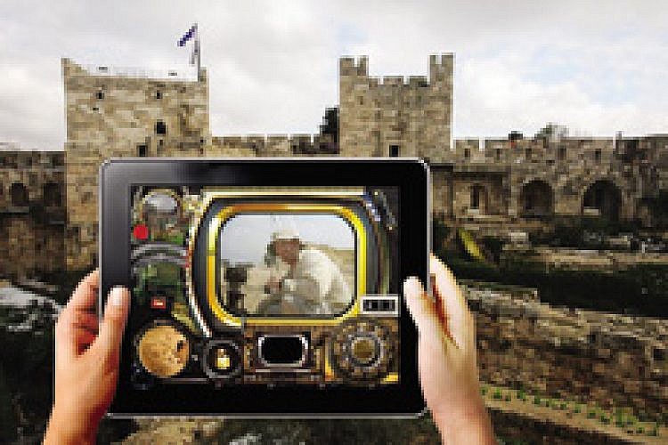Swipe-the-Citadel.-The-Gamers-at-The-Tower-of-David---Digitalizing-Time_t
