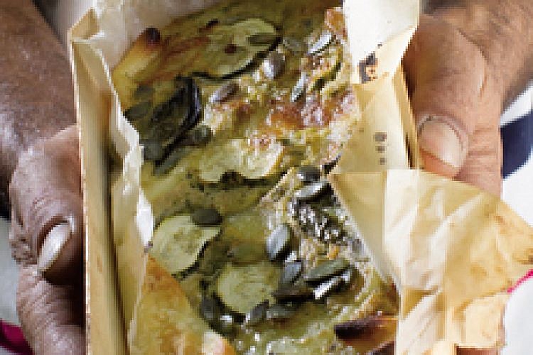 עלי אורגני. צילום: אנטולי מיכאלו