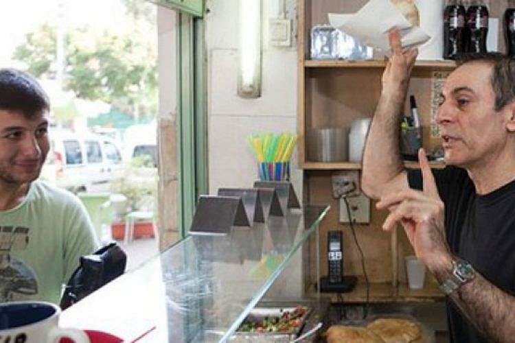 הסביח של עובד (צילום: אנטולי מיכאלו)