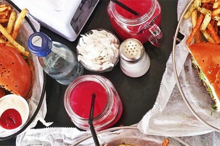 המבורגריית ויטרינה (צילום: אינסטגרם ויטרינה)