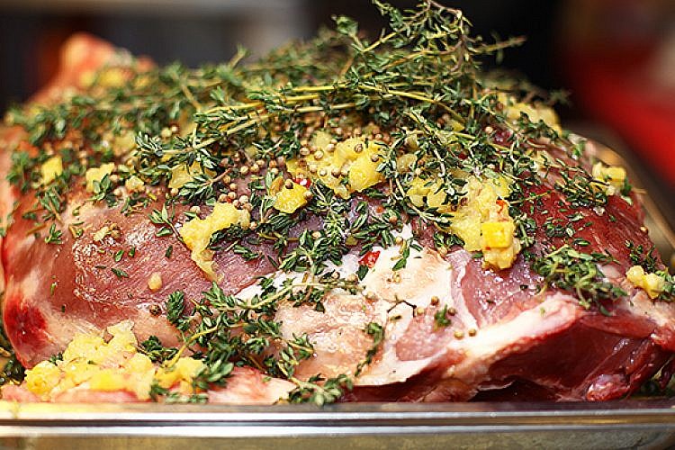 בשרים בחוות צוק. צילום: אפיק גבאי