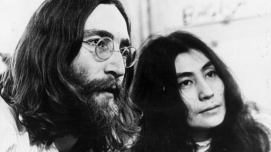 ג'ון לנון ויוקו אונו (צילום: Keystone Features/Getty Images)