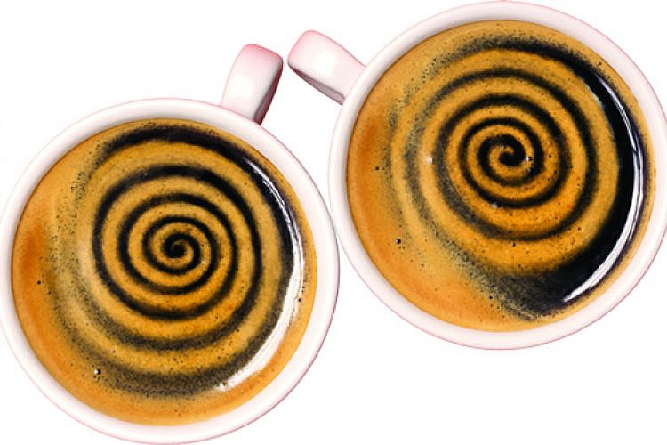 הסתכלו לתוך הכוס. צילום: ג'סטין מטס