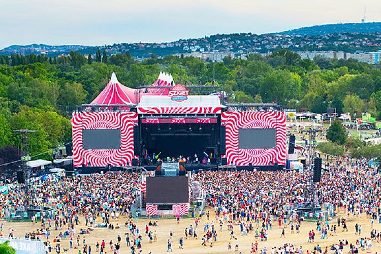 ליינאפ משוגע. פסטיבל SZIGET. צילום: Shutterstock