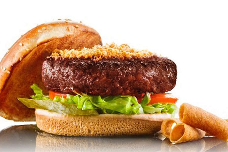 המבורגר בלאק- ביסלי. צילום: יורם אשהיים