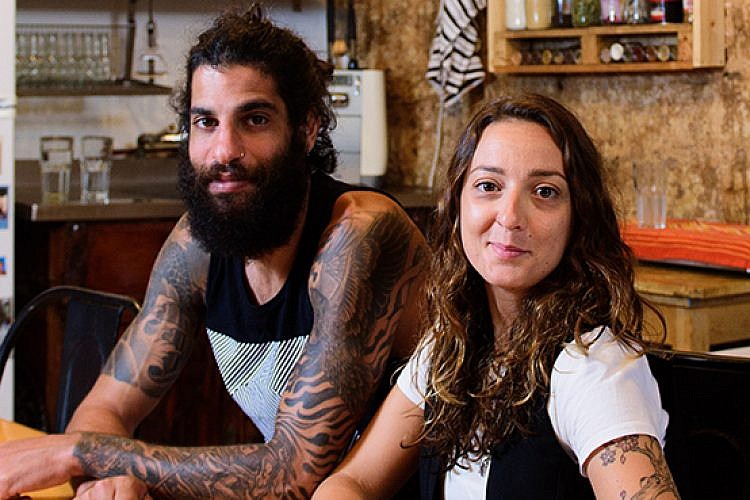 בדירה של אורטל תורג' ואורי נגר. צילום: נמרוד סונדרס