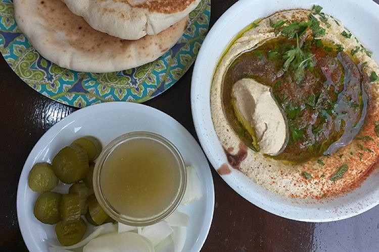 חומוס לוינסקי. צילום: שירי כץ