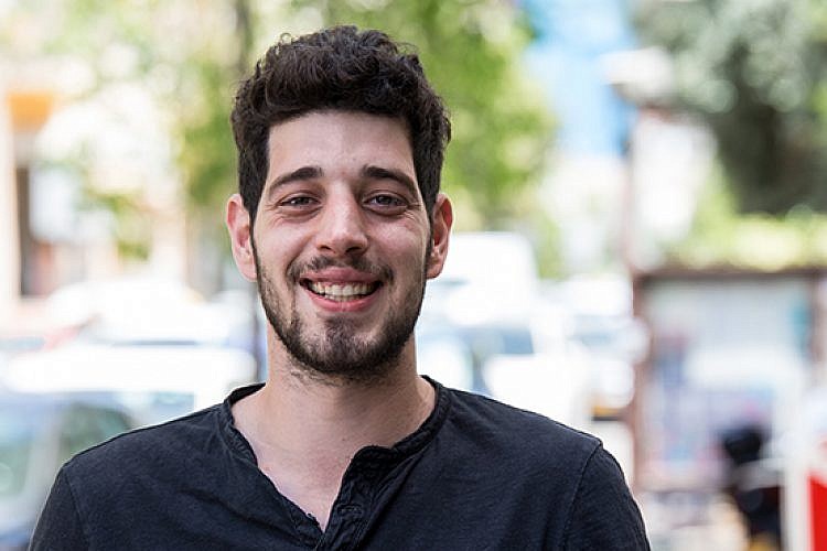 תום סגל. צילום: מיכאל נחמיאס