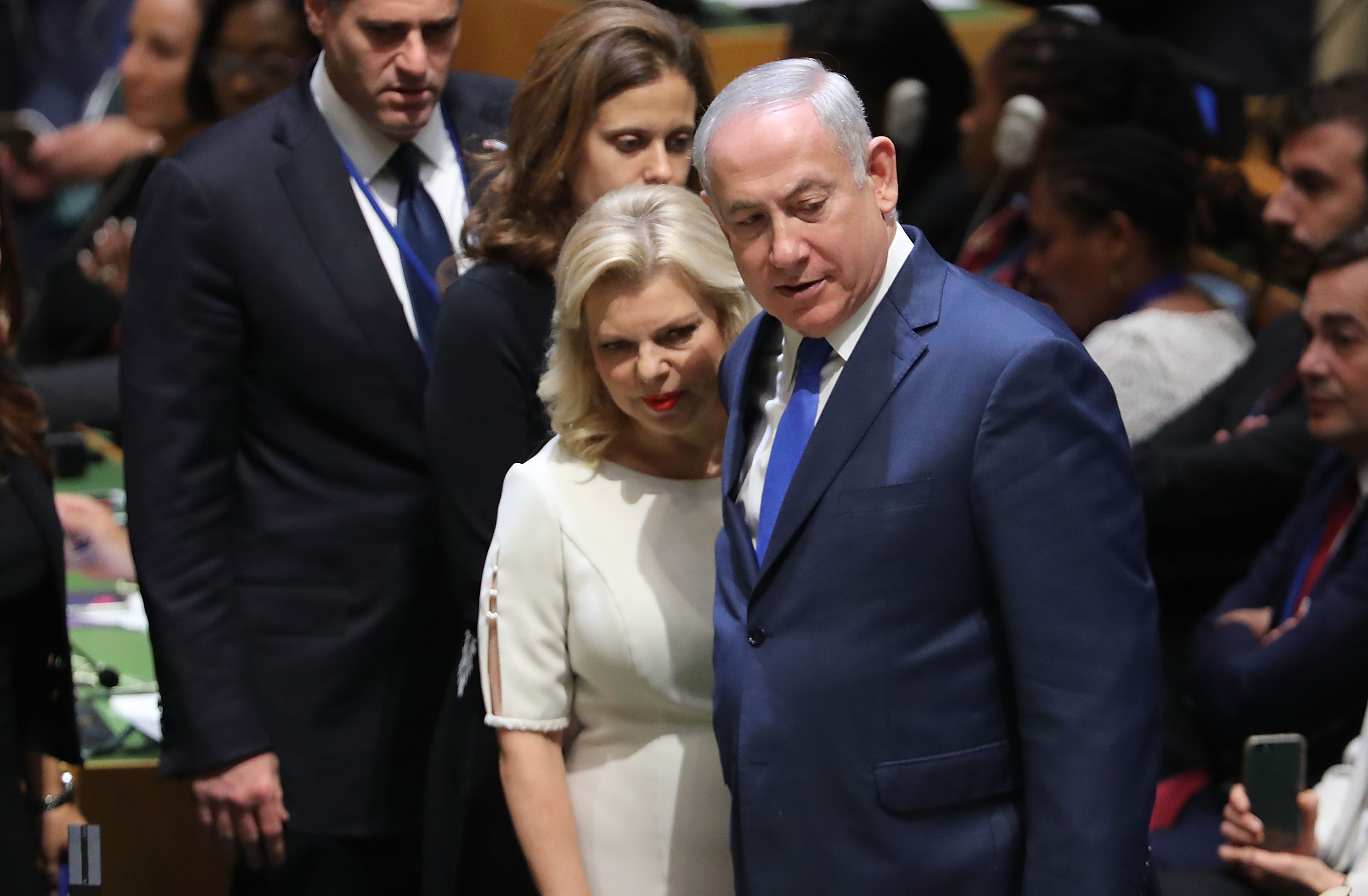 רוב הזמן את אשתי. נתניהו ובעלה (צילום: Getty Images) רוב הזמן את אשתי. נתניהו ובעלה (צילום: Getty Images)