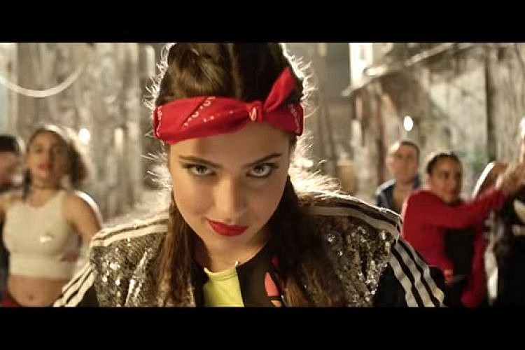 כמעט מפורסמת