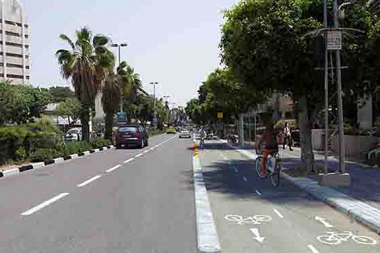 שביל האופניים ברחוב ארלוזורוב. הדמיה (באדיבות עיריית תל אביב-יפו)