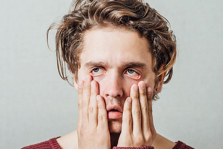 בדיחות קשות ולא מצחיקות בליל הסדר פסח. צילום: שאטרסטוק