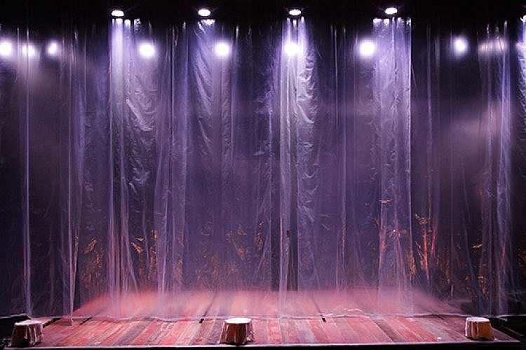 מתוך המחזה "אותלו" בקאמרי (צילום: רדי רובינשטיין)