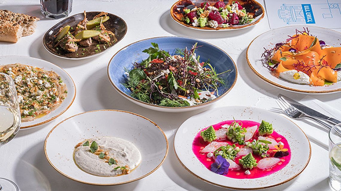 חדר אוכל. צילום: אנטולי מיכאלו