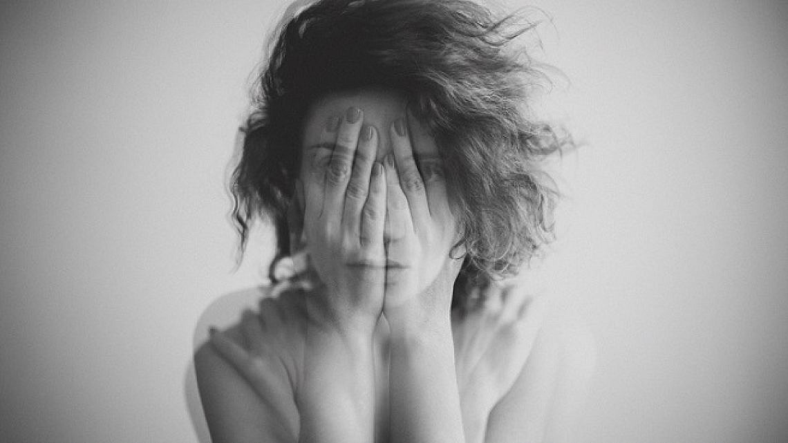 חבל שאי אפשר ללכת עירומים (צילום: shutterstock)