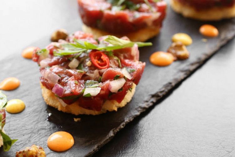 גם מסעדת אדום משתתפת בספיישל לתת! צילום: יח"צ