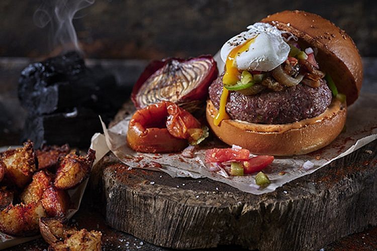 ההמבורגר המחתרתי. צילום:  אנטולי מיכאלו