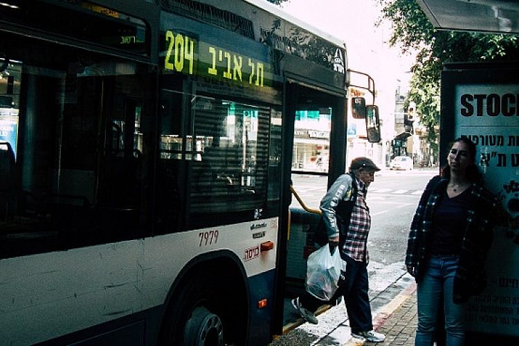 אוטובוס, קו 204 (צילום: Shutterstock)