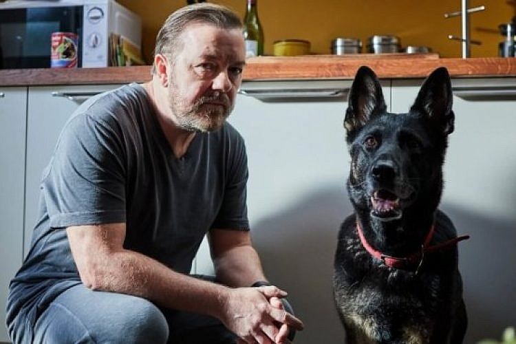 ריקי ג'רווייס ב"טוני חוזר לחיים"