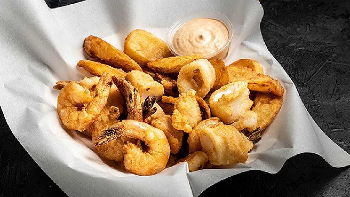 פיש אנד צ'יפס בג'וזף אנד סאנס. צילום: נמרוד סונדרס