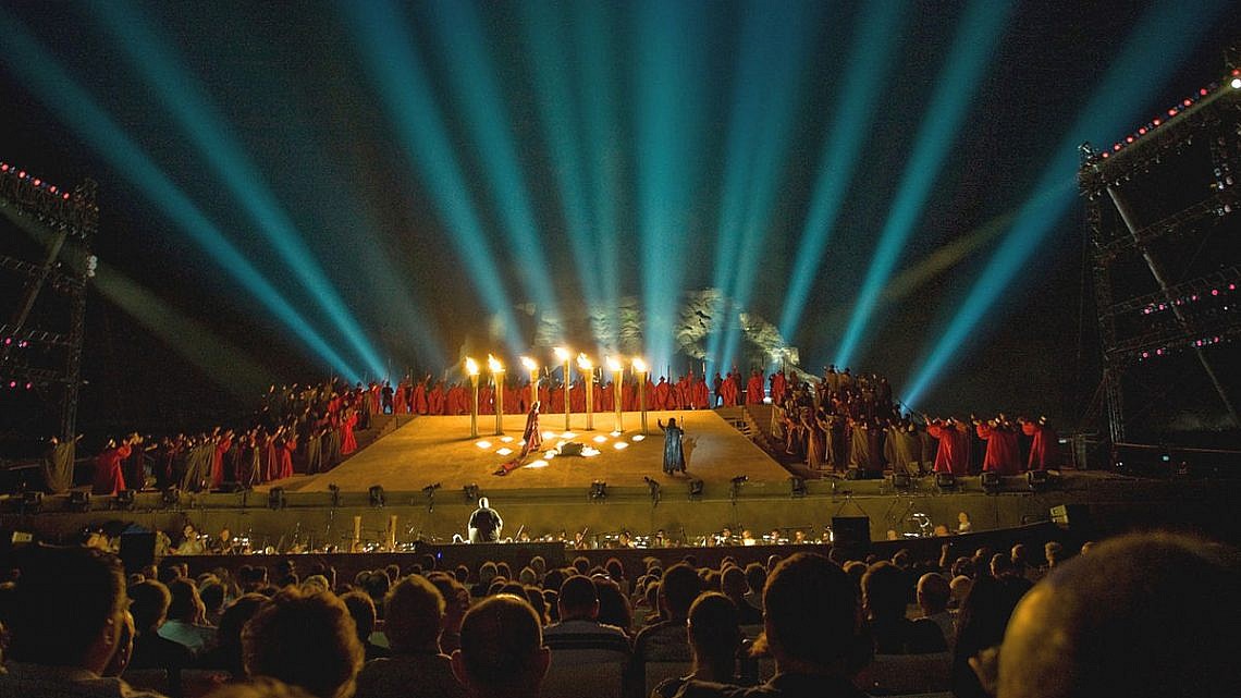 האופרה הישראלית.