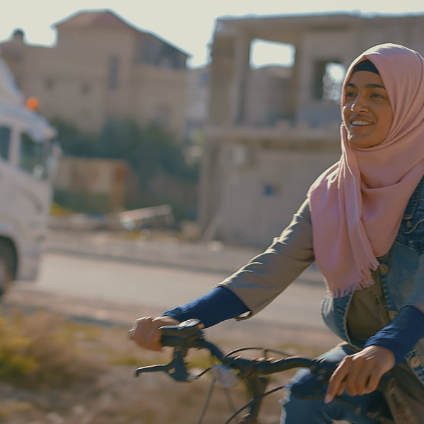 מתוך הסרט "בחורה על אופניים"