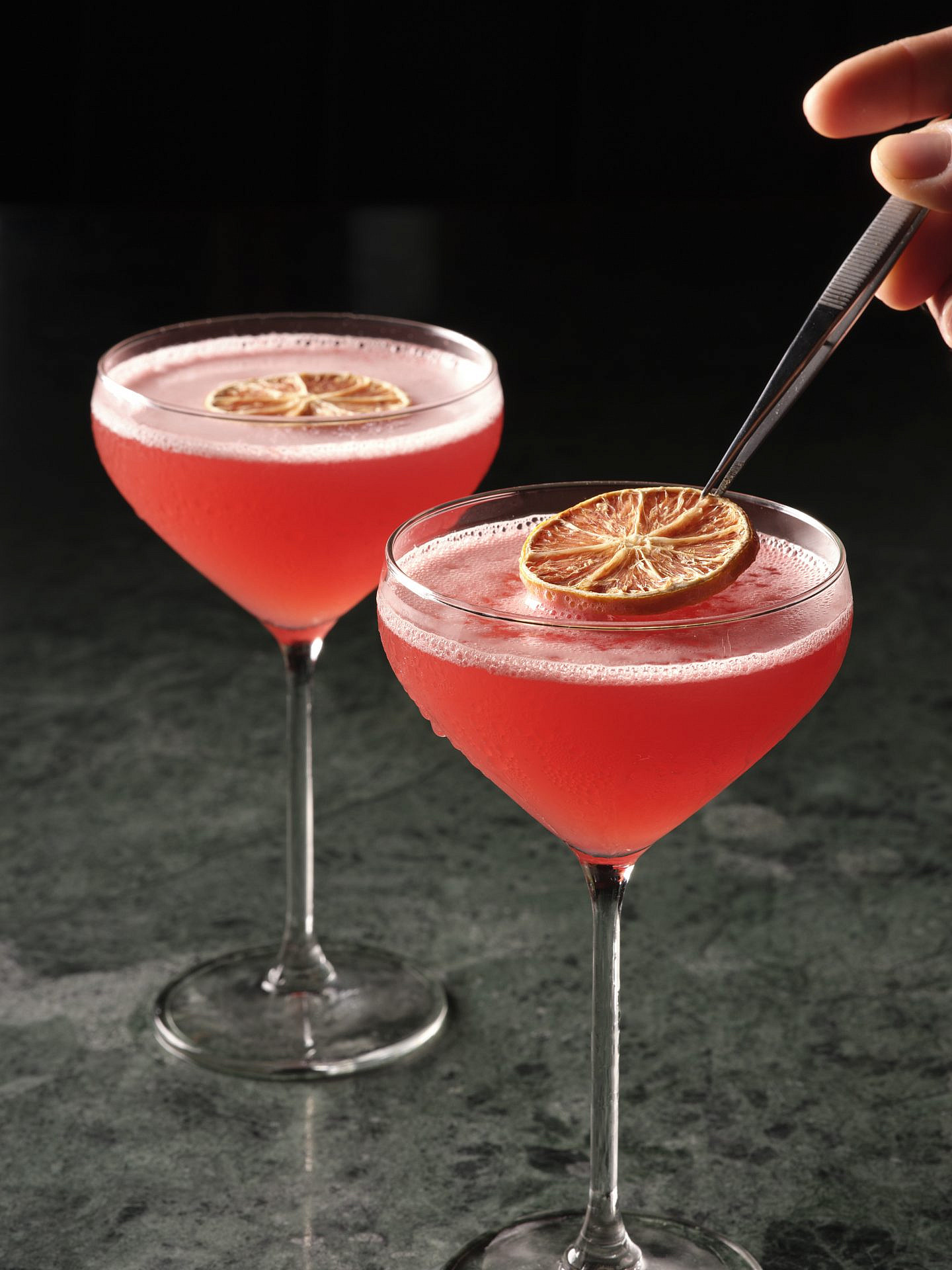 ג׳סמין, מריר, יבש וחמצמץ. צילום: אנטולי מיכאלו