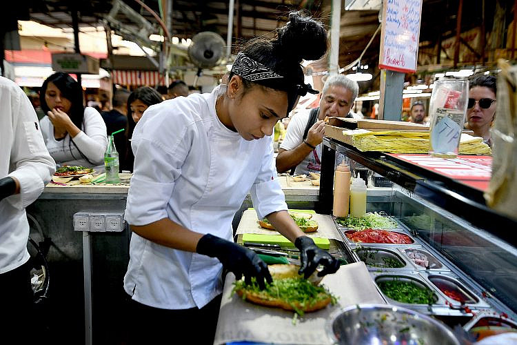 הכרמל 40 (צילום: רן בירן)