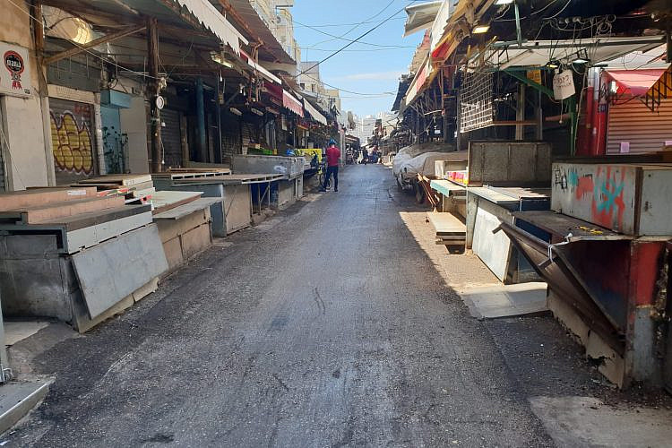 הרחוב הכי עצוב בתל אביב. שוק הכרמל, השבוע