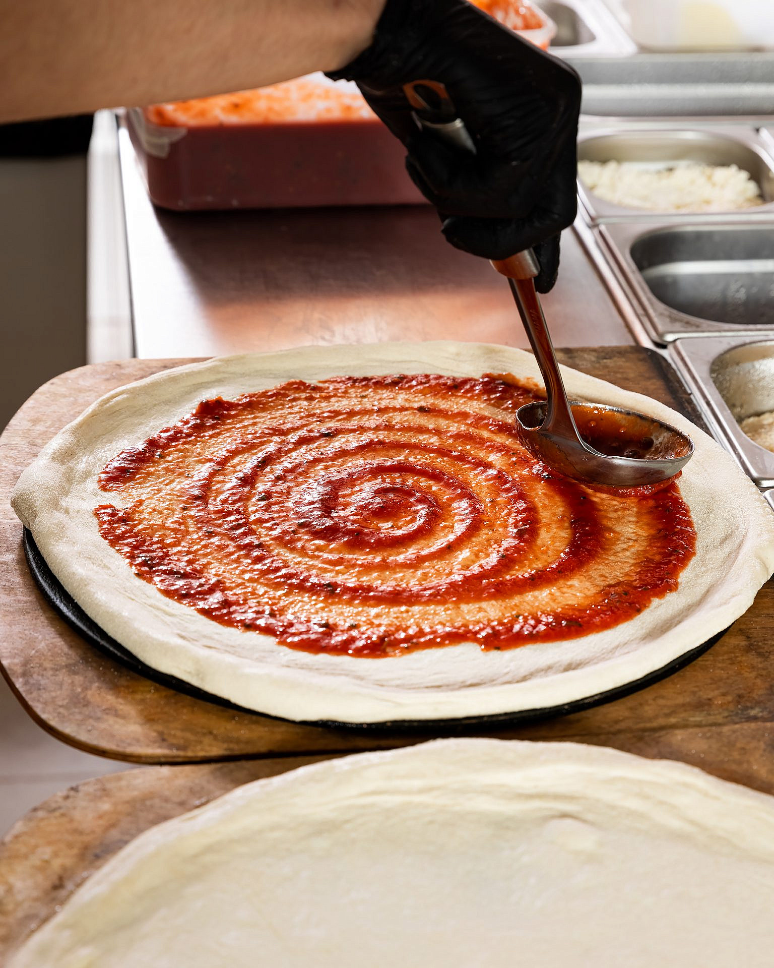 אהבה לפיצה שלא נגמרת. צילום: יעל בונפיס אהבה לפיצה שלא נגמרת. צילום: יעל בונפיס