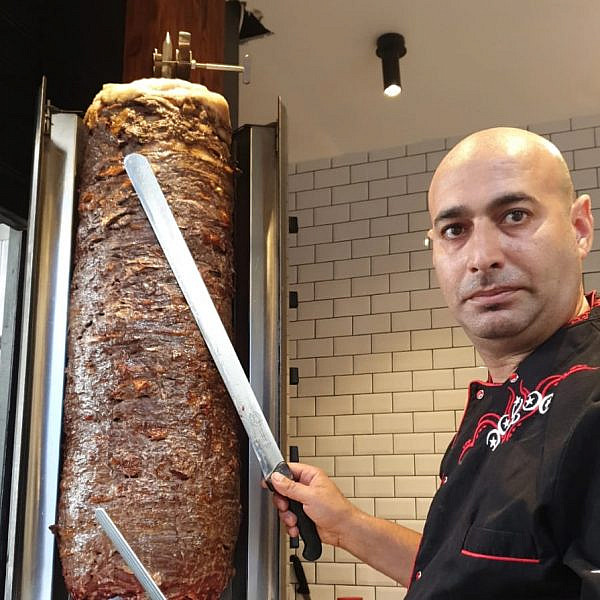 חוזר לשוק לקצת. זיו גרטי והסיח (צילום: יעקב בלומנטל)