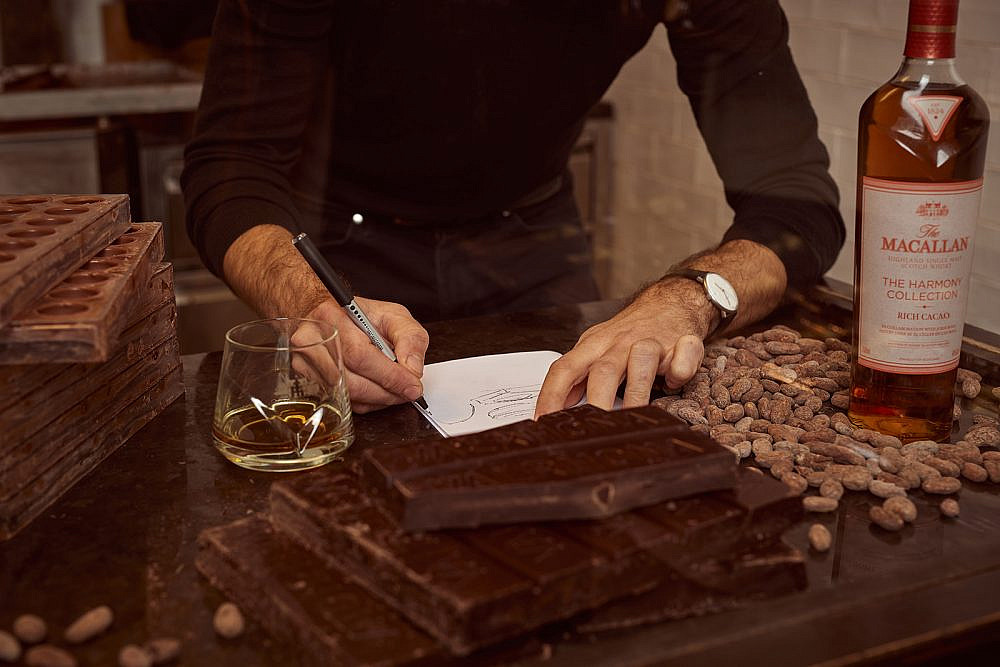 ידיים של שלושה כוכבי מישלן (צילום אפיק גבאי)