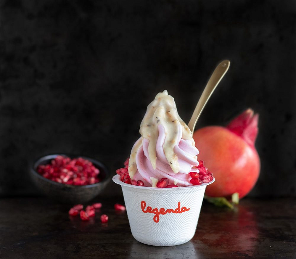 מקפא יוגורט עזים רימונים של לג'נדה | צילום: יערה גדרון