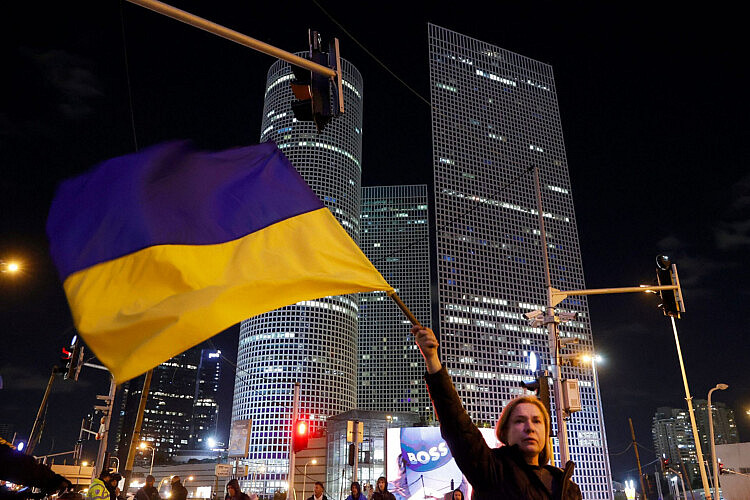 השארנו את האוקראינים לבד. הפגנה נגד הפלישה לאוקראינה, 12.3 (צילום: ג'ק גואז/גטי אימג'ס)