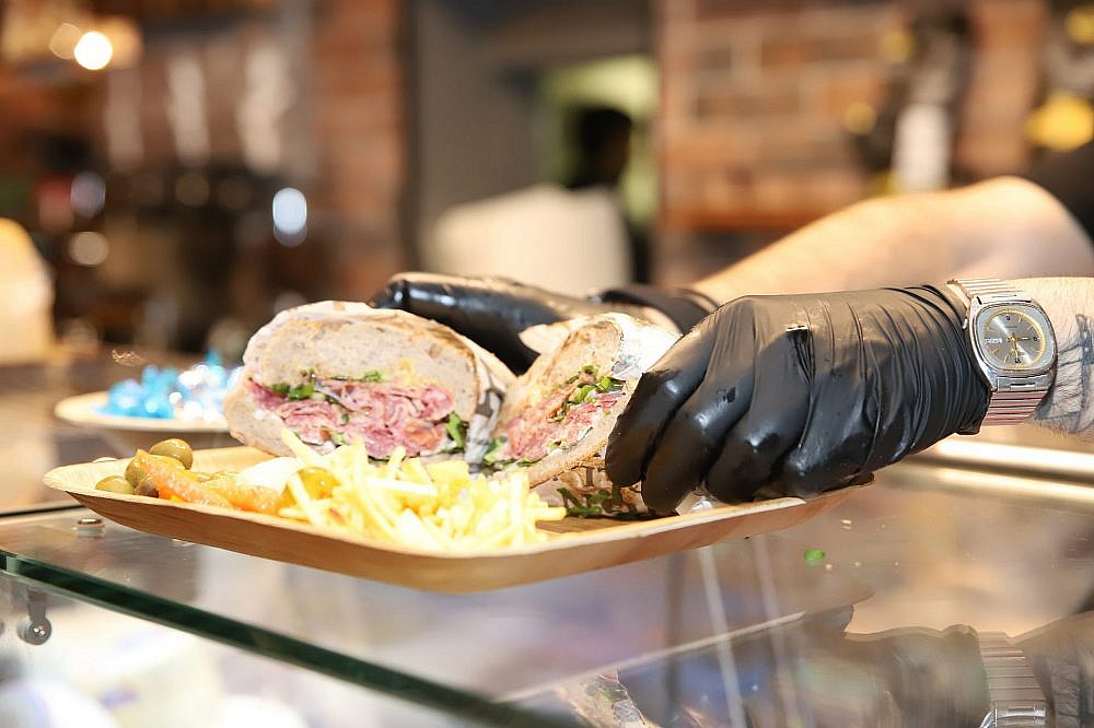 קולינריה חברתית. דאלי בר (צילום גיל הפקות)