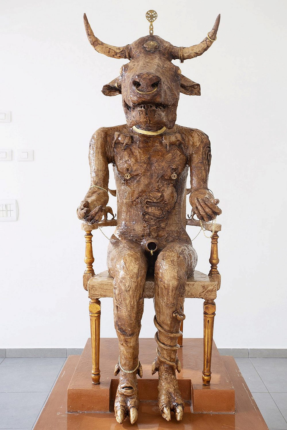 אסי משולם, "מולך". מתוך התערוכה (צילום באדיבות בית האמנים ירושלים)