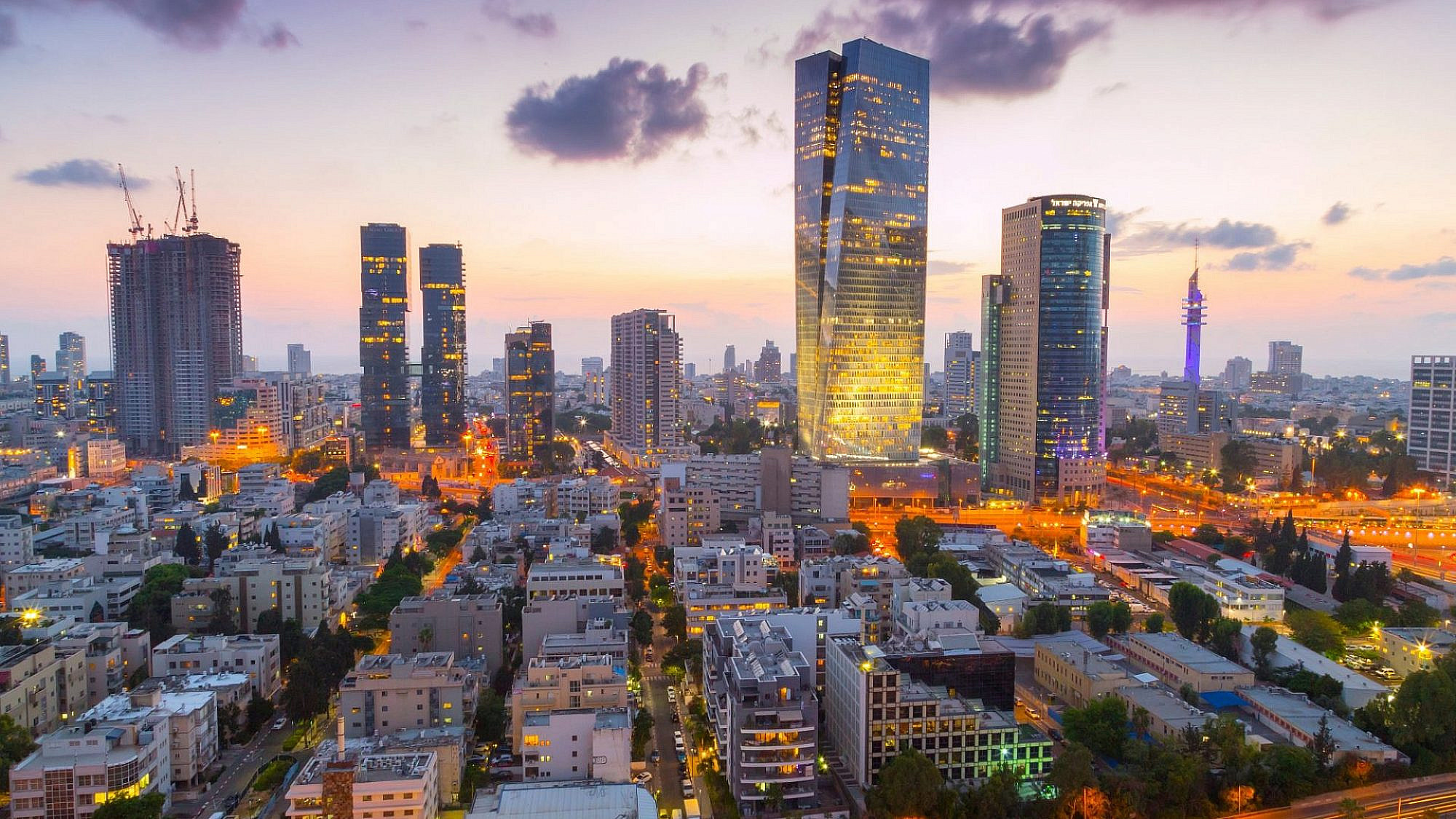 כאן גרים לא כל כך בכיף. משבר הדיור מכה בתל אביב (צילום: שאטרסטוק)