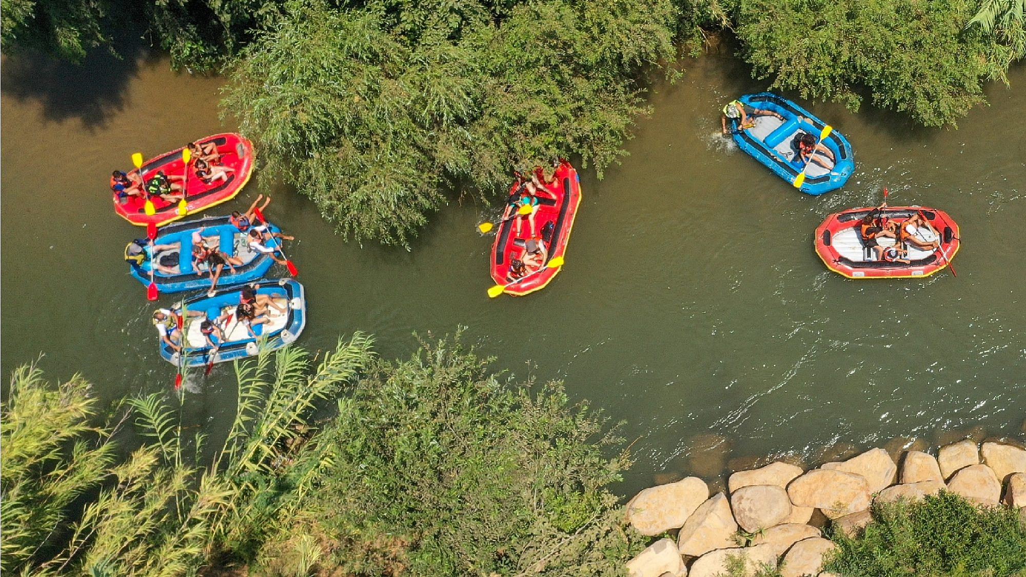 גוף קירור טבעי. נהר הירדן. צילום: Shutterstock
