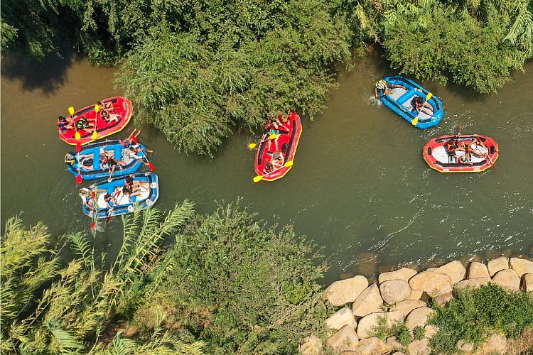 גוף קירור טבעי. נהר הירדן. צילום: Shutterstock