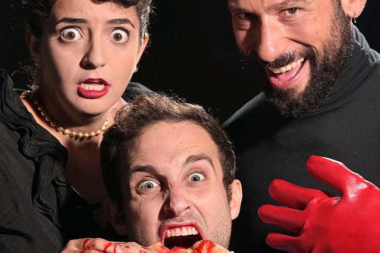 מתוך "אבנר כתפיים", מחזה האימה של בן סגרסקי (צילום: יוסי צבקר)