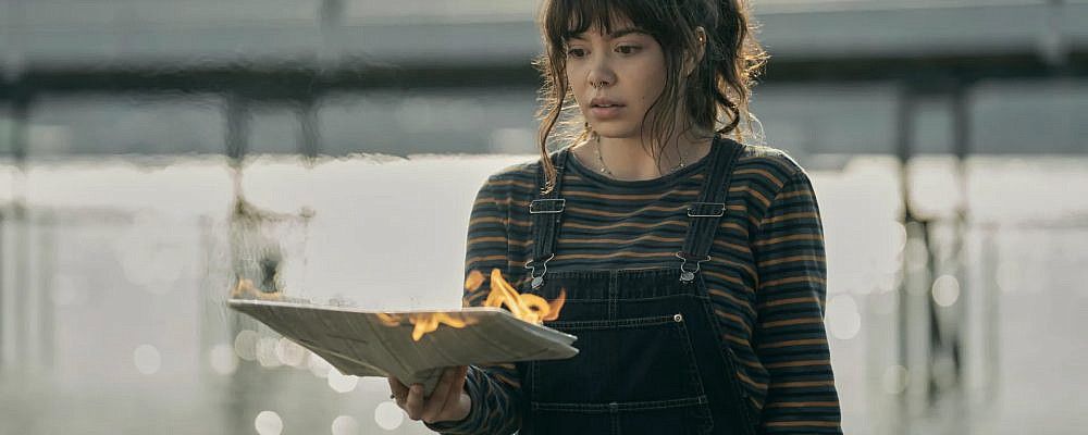 לקרוא ולשרוף. "הכוח". צילום: יח"צ אמזון פריים