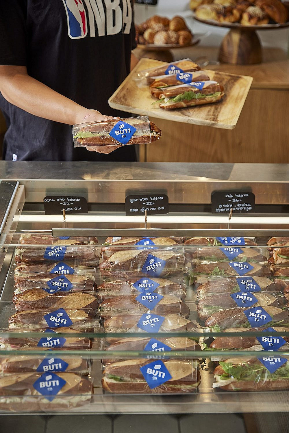 הפרעצל בבקה, המילוי מתוצרת בית. בוטי שרונה (צילום אפיק גבאי)